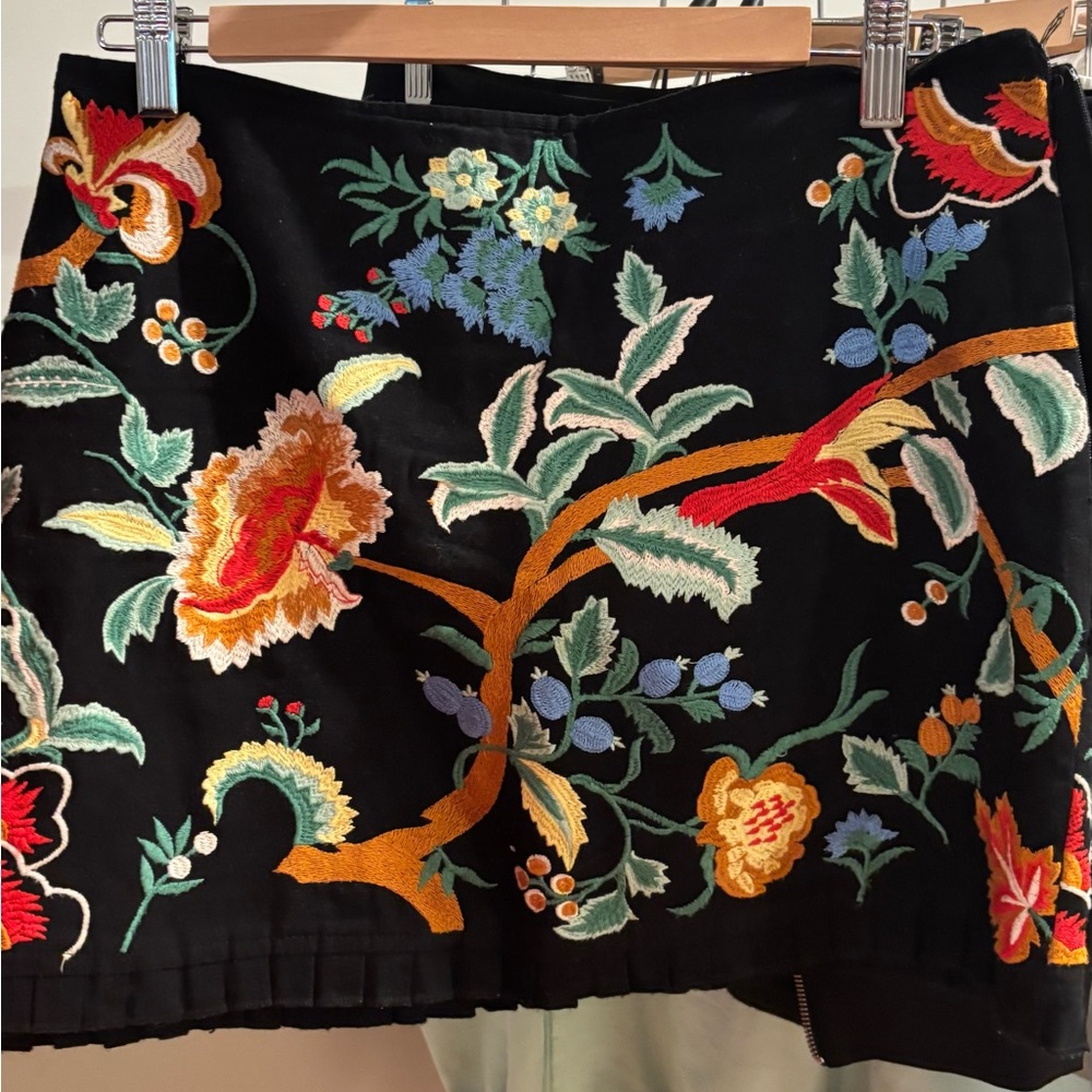 Zara Black Floral Embroidered Skirt